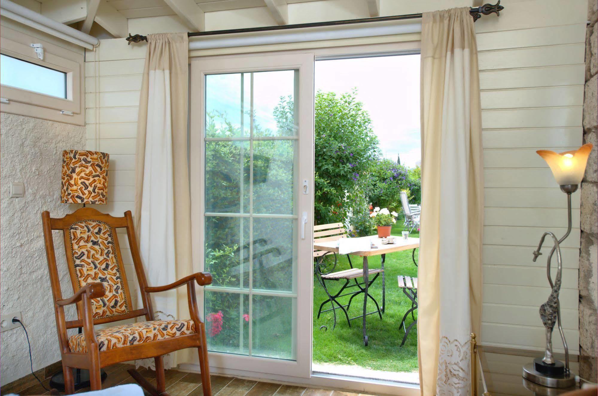 Alacati Sultan Konak Butik Otel ℳℛ Luxury Concept ภายนอก รูปภาพ